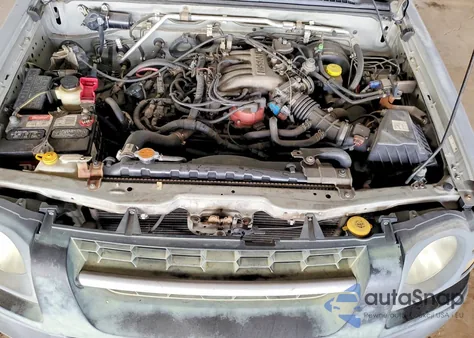 2003 Nissan Xterra Xe-V6 z USA, uszkodzony, nr VIN 5N1ED28T43C653353